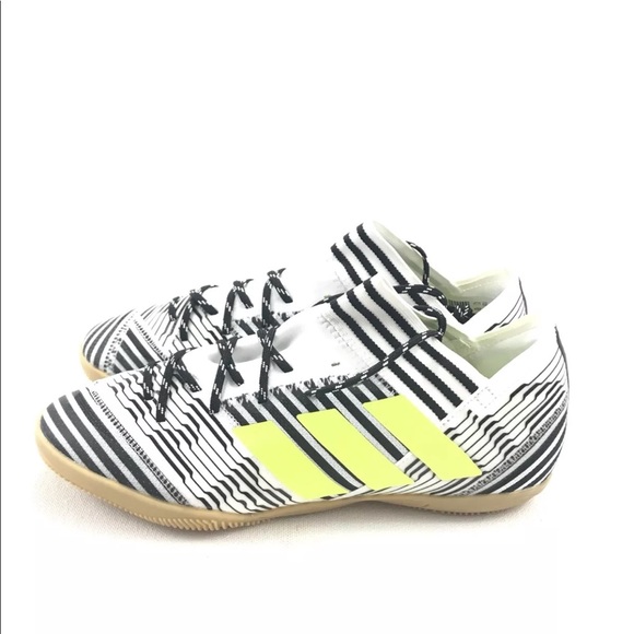 nemeziz tango 17.3 indoor shoes